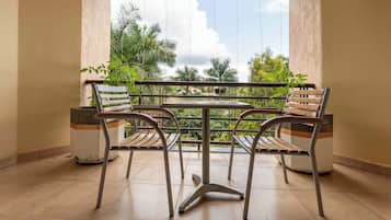 Quarto empresarial | Sacada