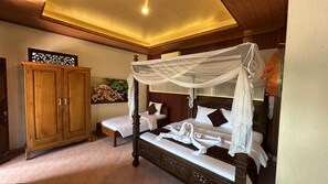 Deluxe Triple Room, Garden View | Desk, blackout drapes, soundproofing, free WiFi - Sayong House (Ubud)