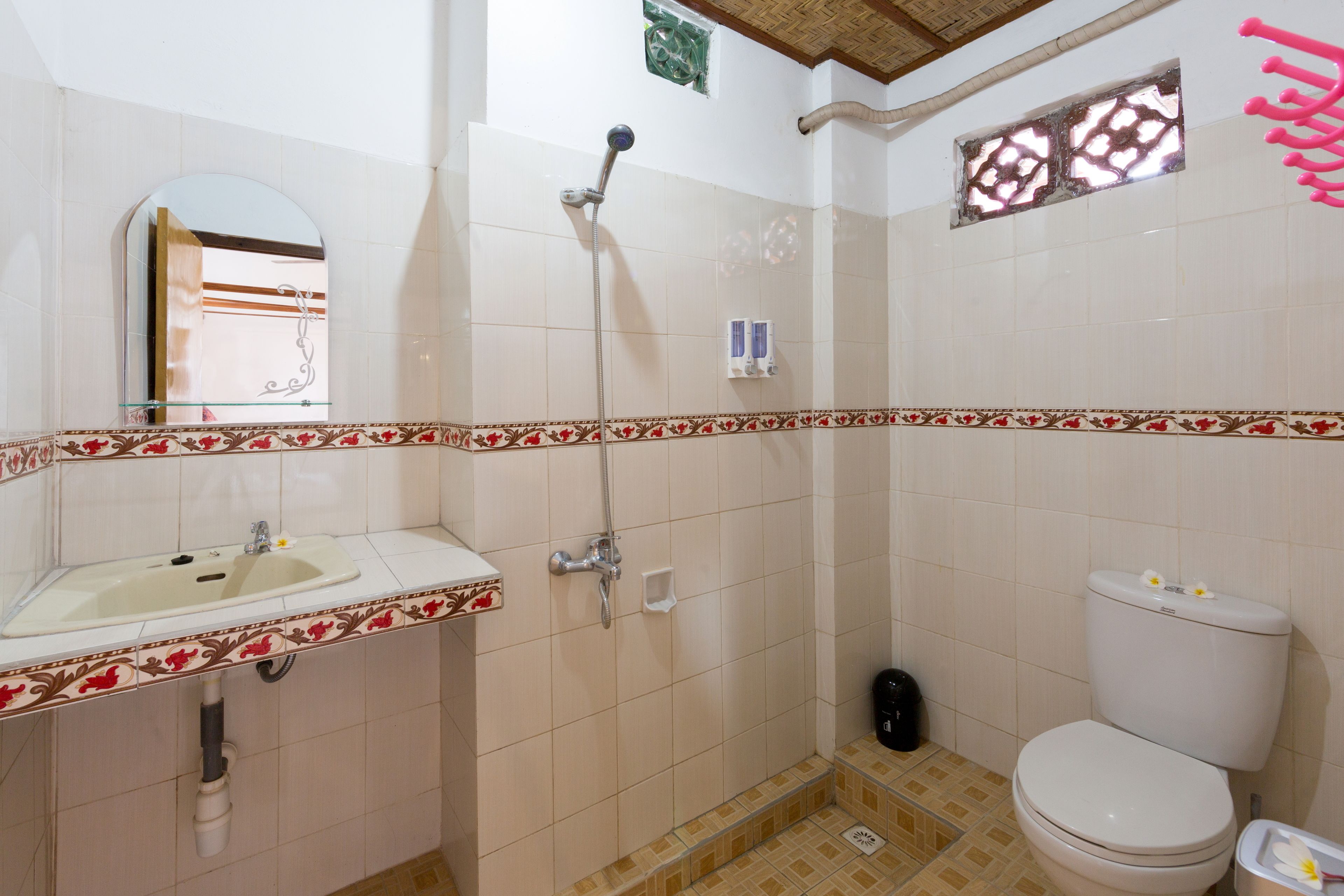 Photo - Sayong House