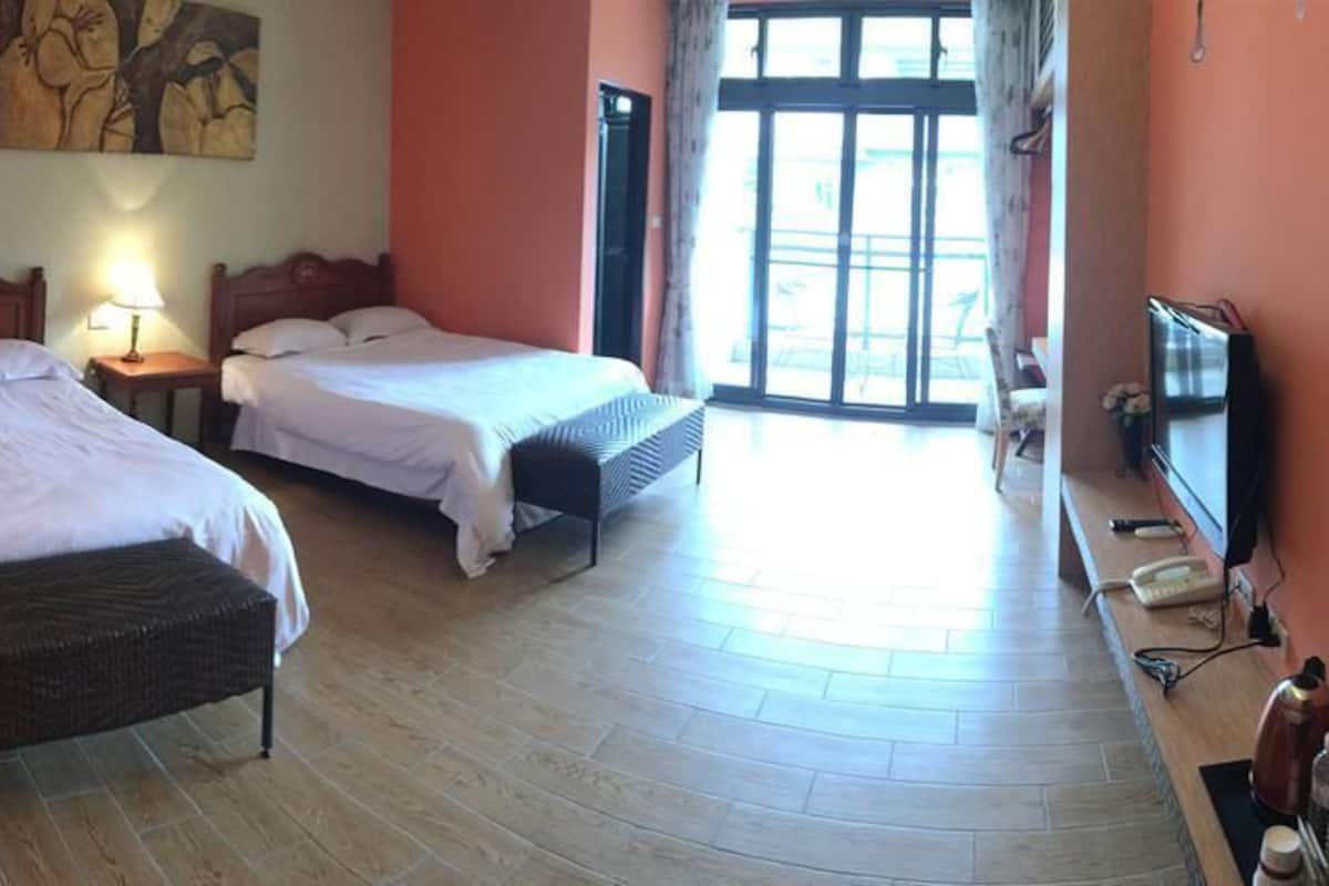 Quadruple Room | Blackout drapes, free WiFi, bed sheets