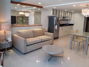 Loft, 2 habitaciones, baño en la habitación, vista al mar