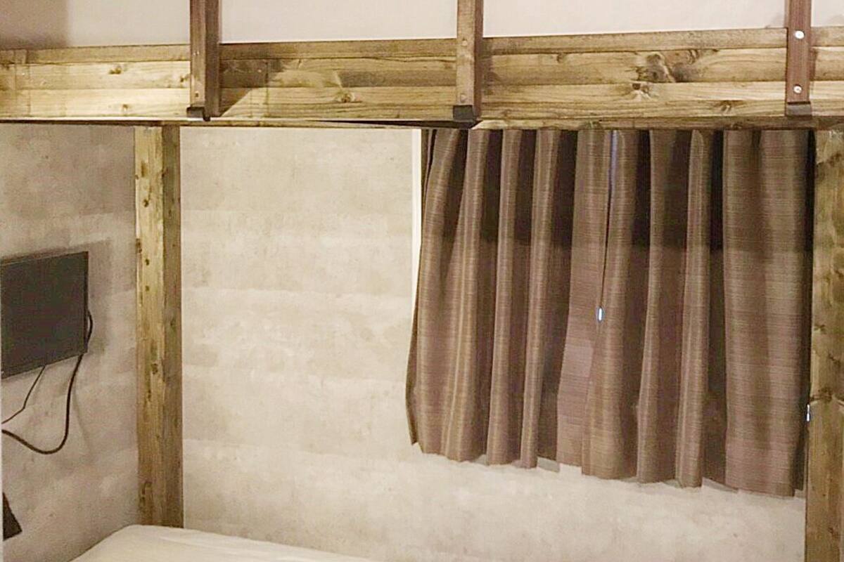 Twin Room with Shower Room | Down comforters, in-room safe, desk, blackout drapes