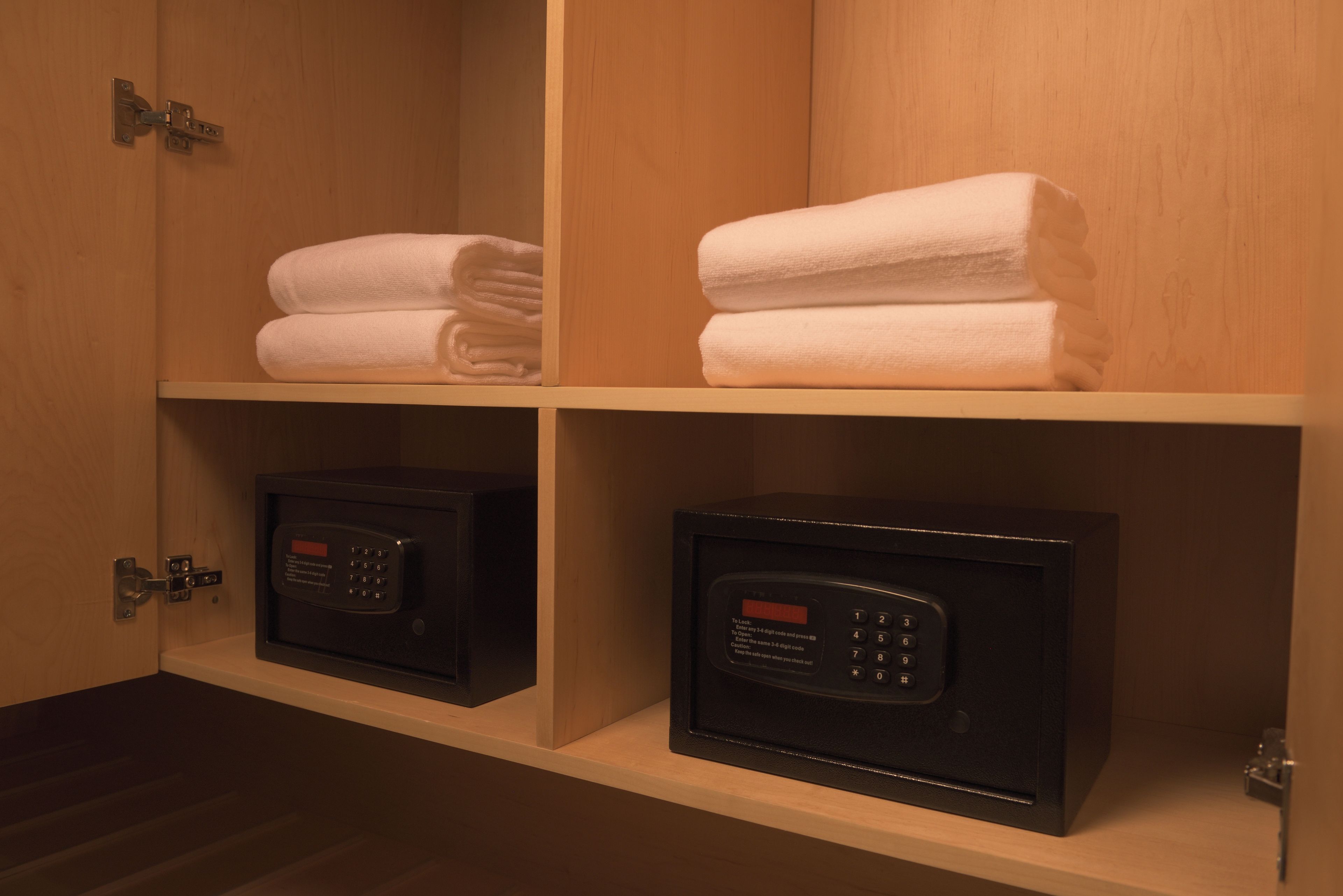 minibar, in-room safe, desk, iron/ironing board