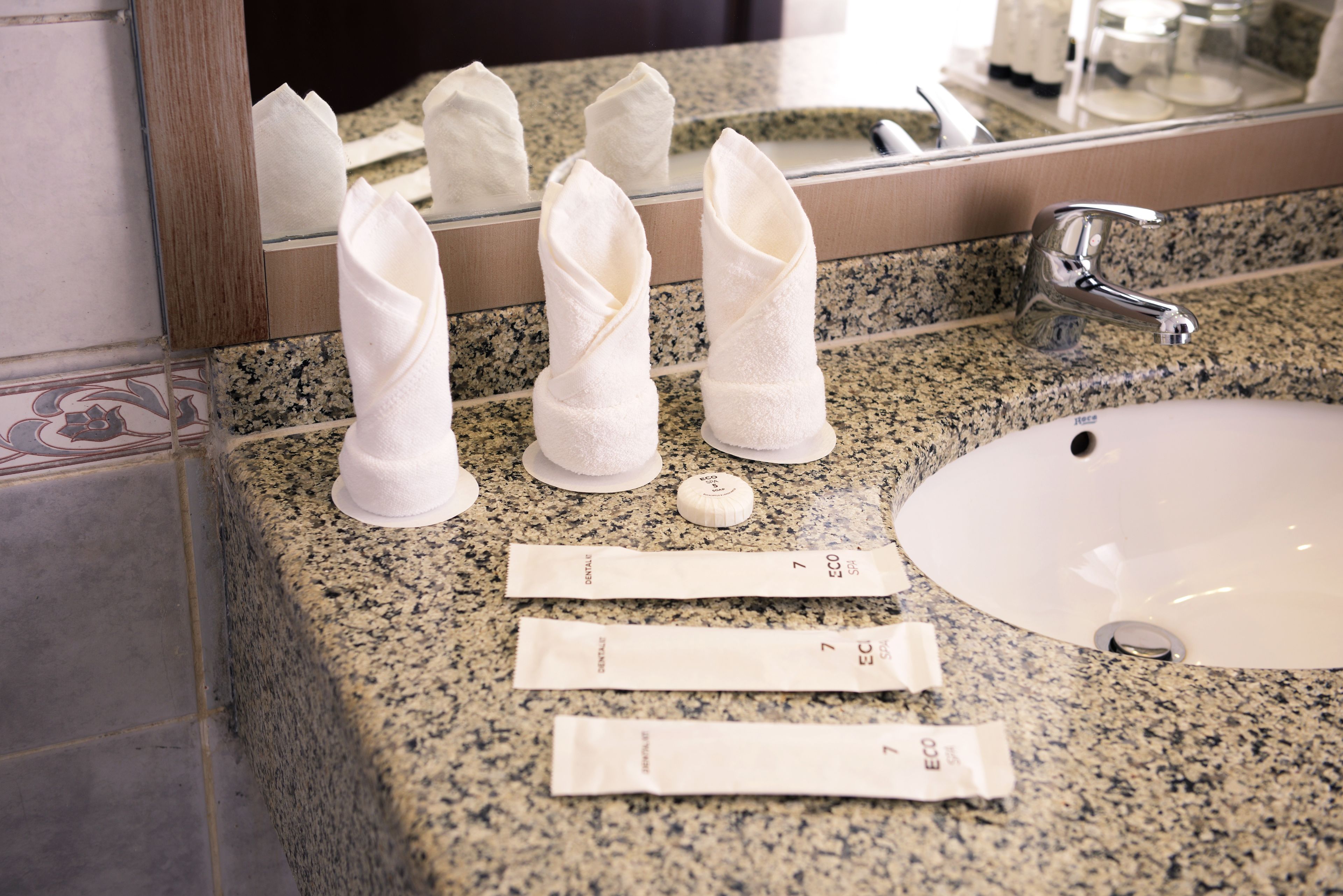 standard triple room | bathroom | deep-soaking bathtub, free toiletries, hair dryer, towels