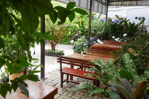 Área de estar no saguão