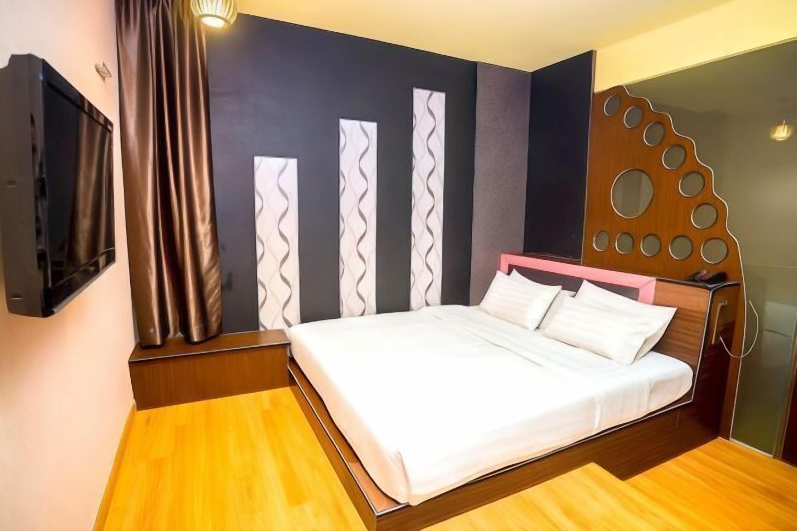 Bügeleisen/Bügelbrett, kostenloses WLAN