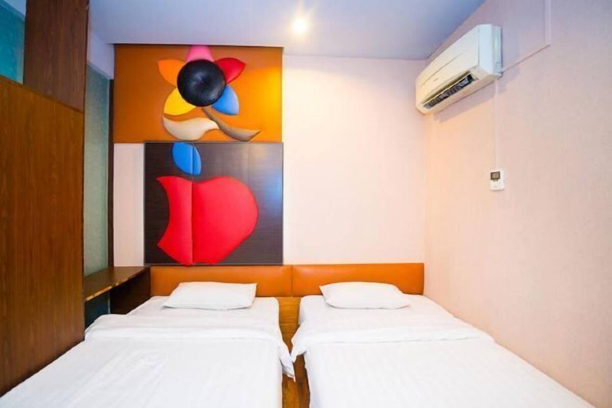 Iron/ironing board, free WiFi