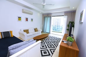 Luxury Suite, 3 Bedrooms, Balcony, City View | Living room