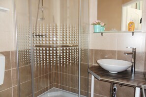 Bathroom - Studio 4u Apartment (Budapest)