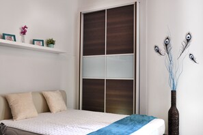 Quarto (1052 Budapest Varoshaz str 14) | Escrivaninha, Wi-Fi de cortesia