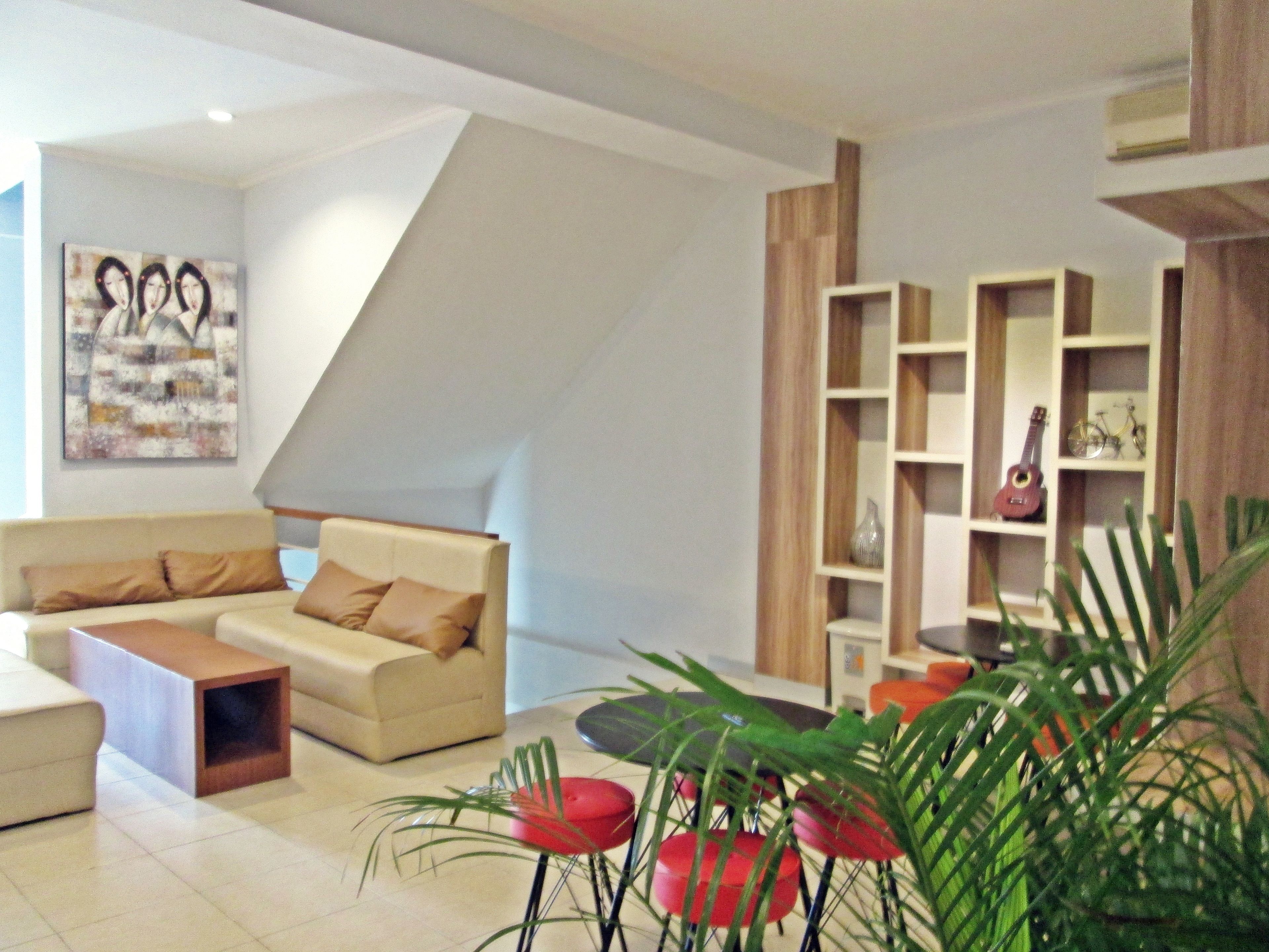 Área de estar no saguão