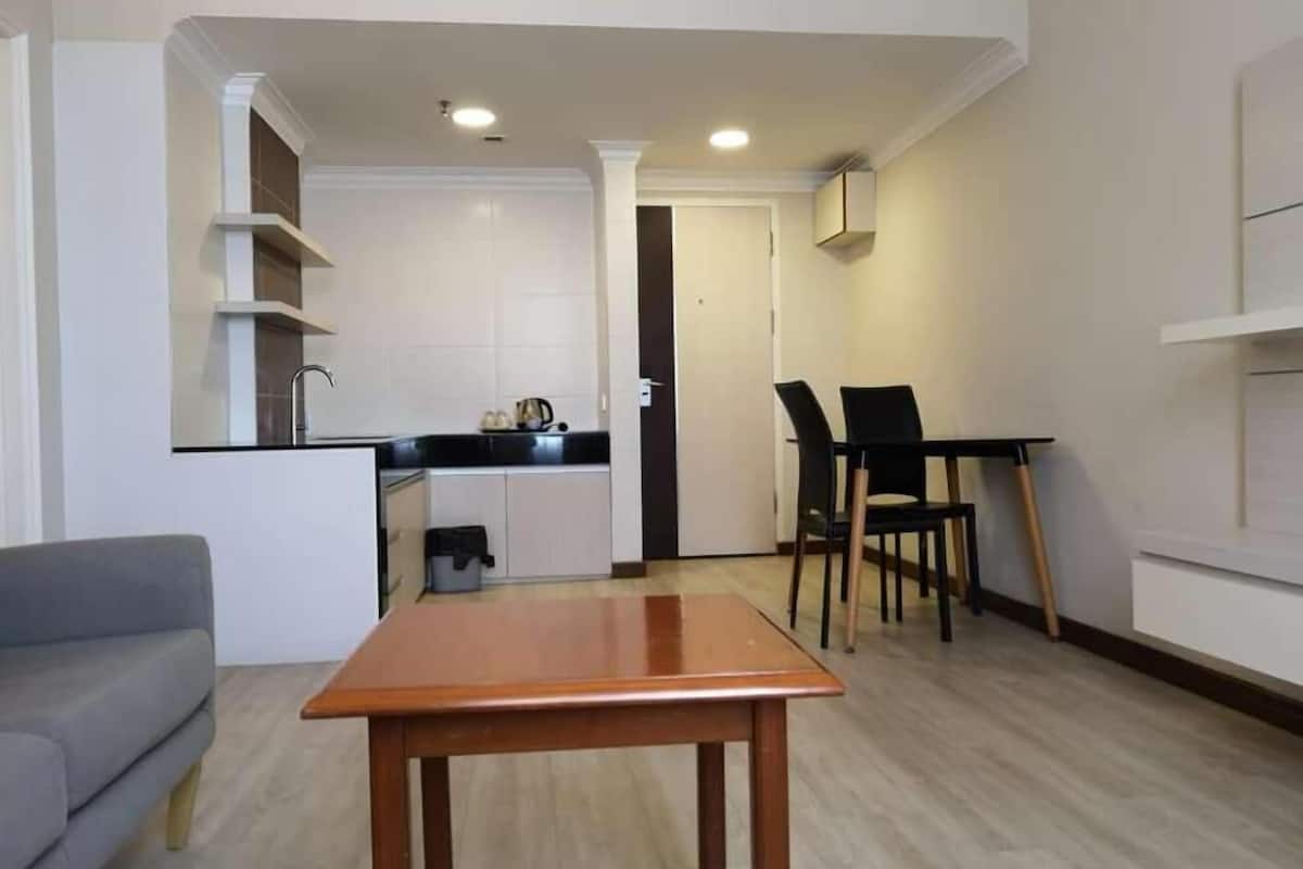 29-inch led tv with satellite channels, tv