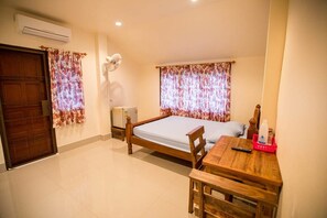 Standard Double Room | Free WiFi