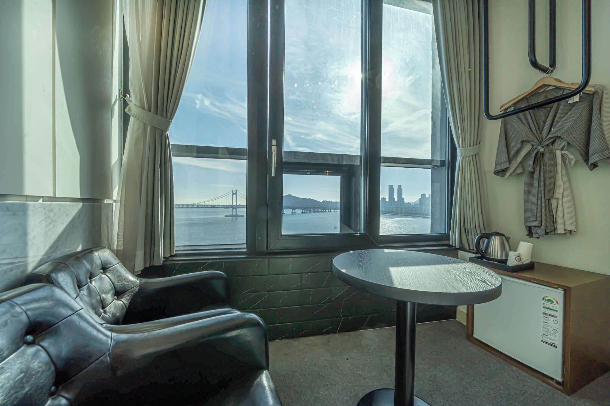 3rd avenue - ocean bridge | beach/ocean view