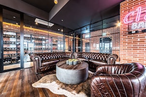 Wine bar, beach views, open daily