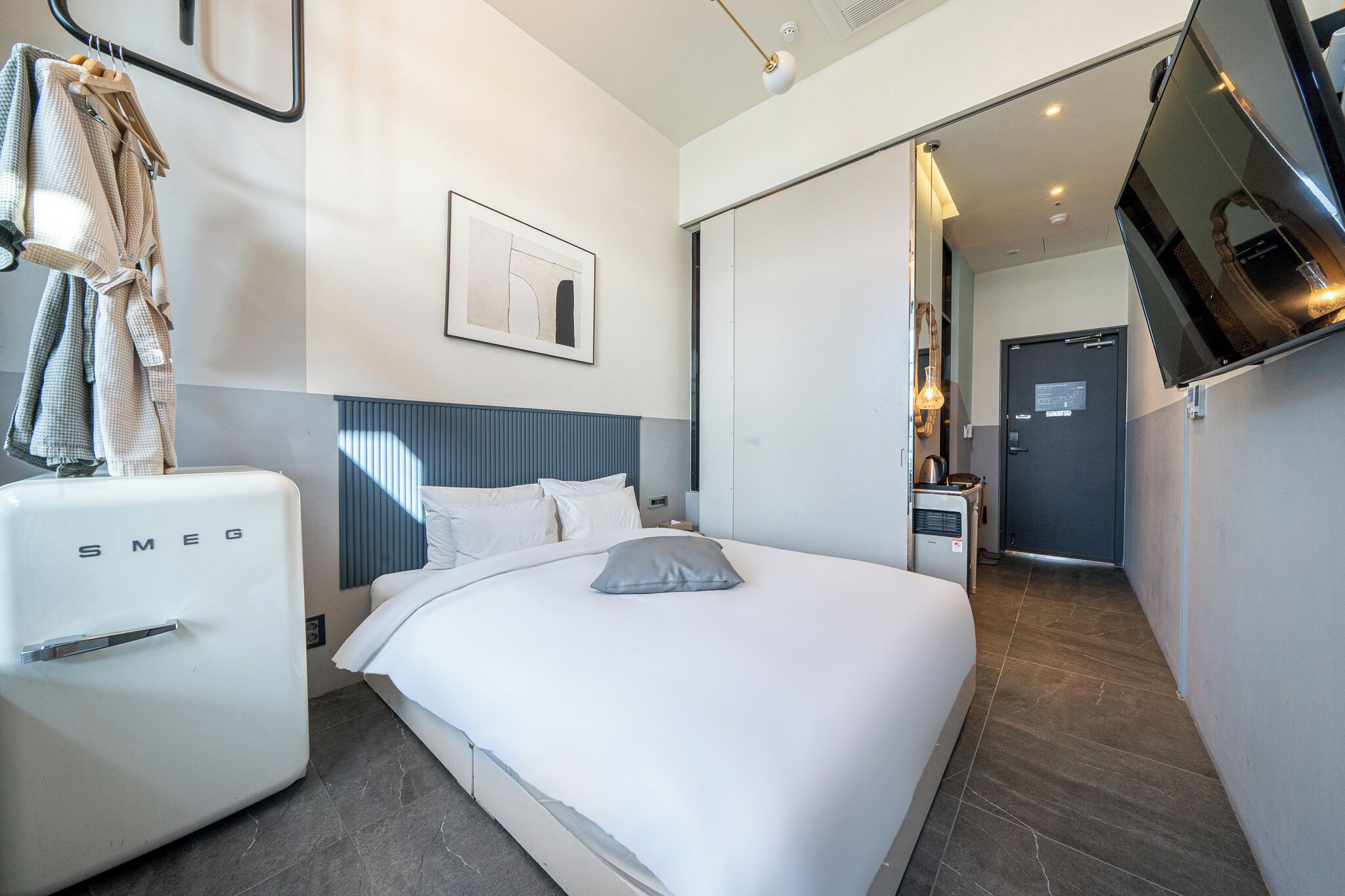 高級寢具、羽絨被、記憶棉床墊、遮光窗簾/窗簾