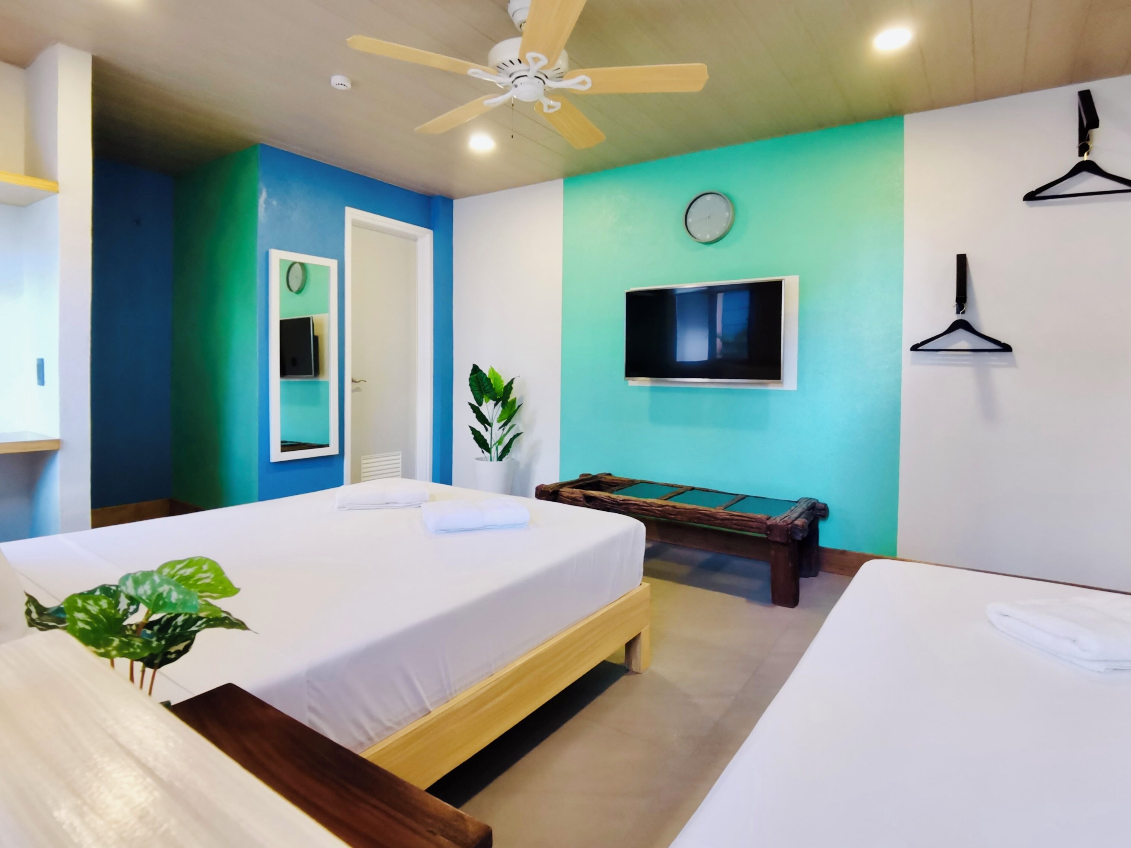 Individually decorated, individually furnished, bed sheets