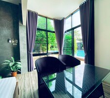 Pool Villa Triple Bed | Servicio de la habitación