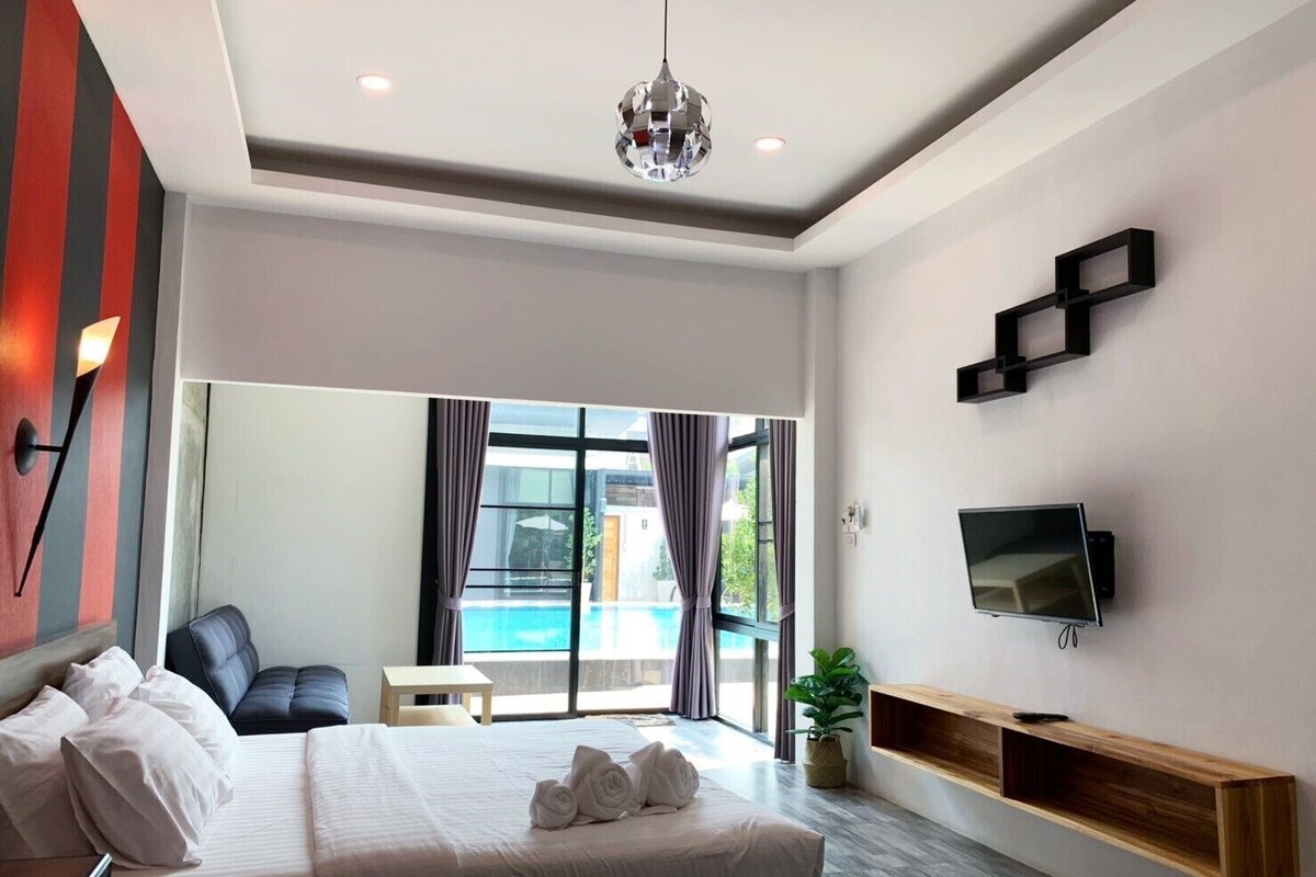 1 ห้องนอน, เครื่องนอนระดับพรีเมียม, ผ้านวมขนเป็ด, มินิบาร์