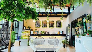 Coffee shop