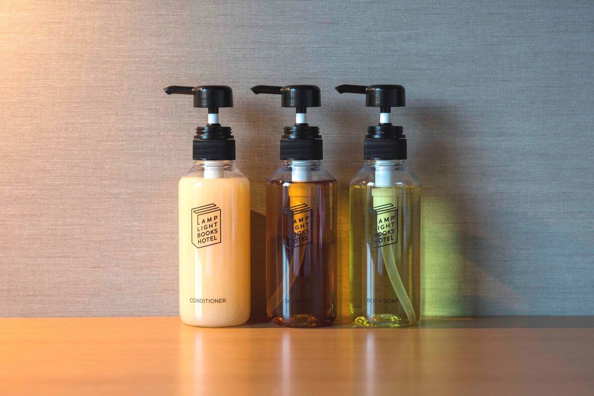 shower, free toiletries, hair dryer, slippers