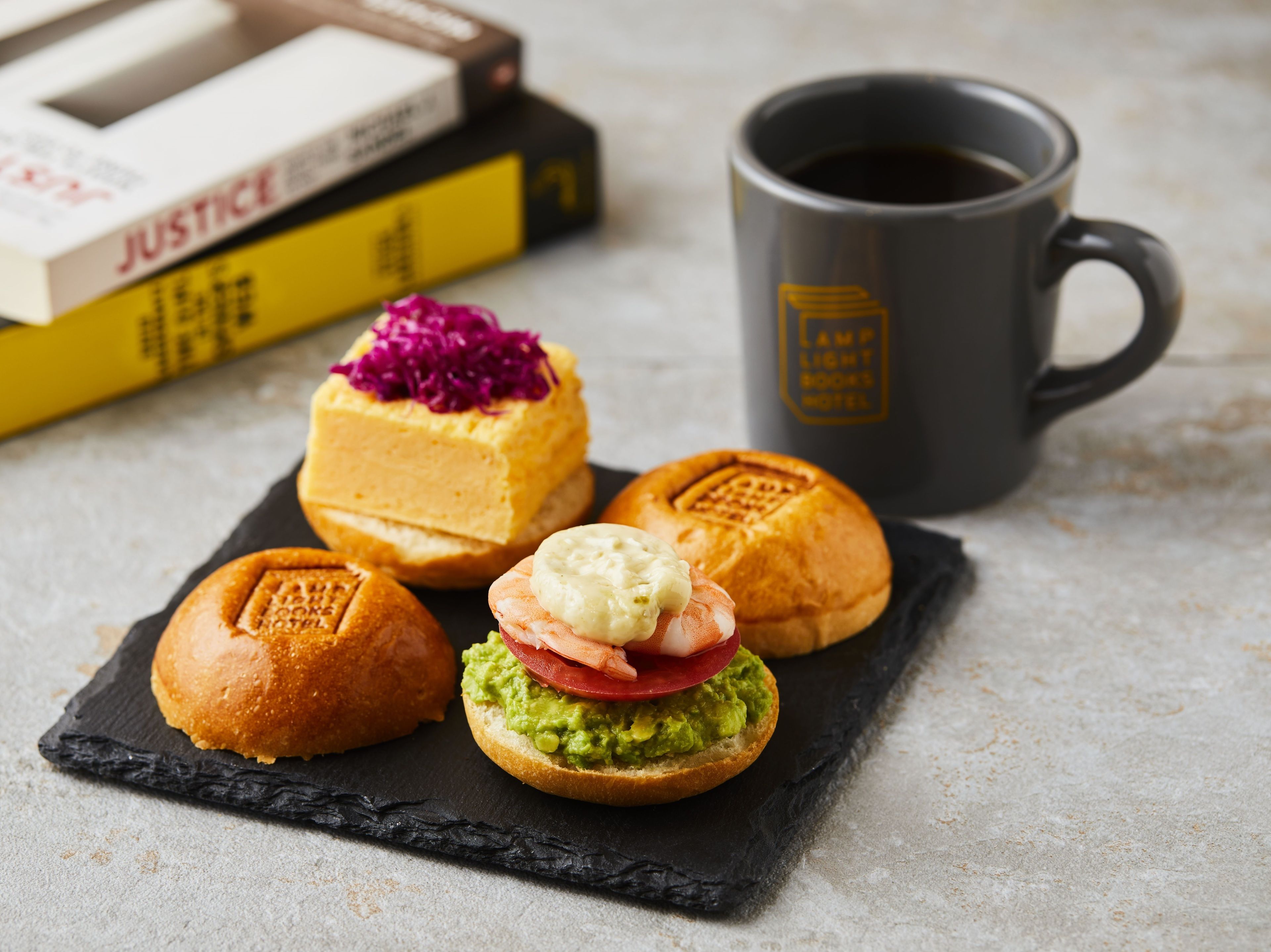 daily cooked-to-order breakfast (jpy 990 per person)