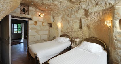 Logis HĂŽtel Demeure de la Vignole