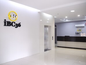 Quầy tiếp tân