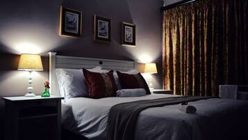 Laptop workspace, iron/ironing board, free WiFi, bed sheets