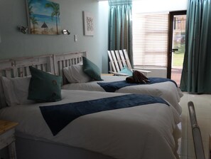 Schreibtisch, kostenloses WLAN