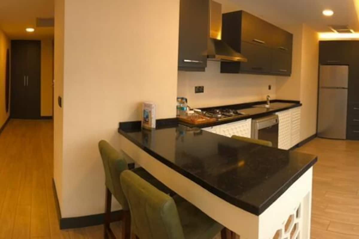superior studio suite | 1 bedroom, premium bedding, down duvets, minibar