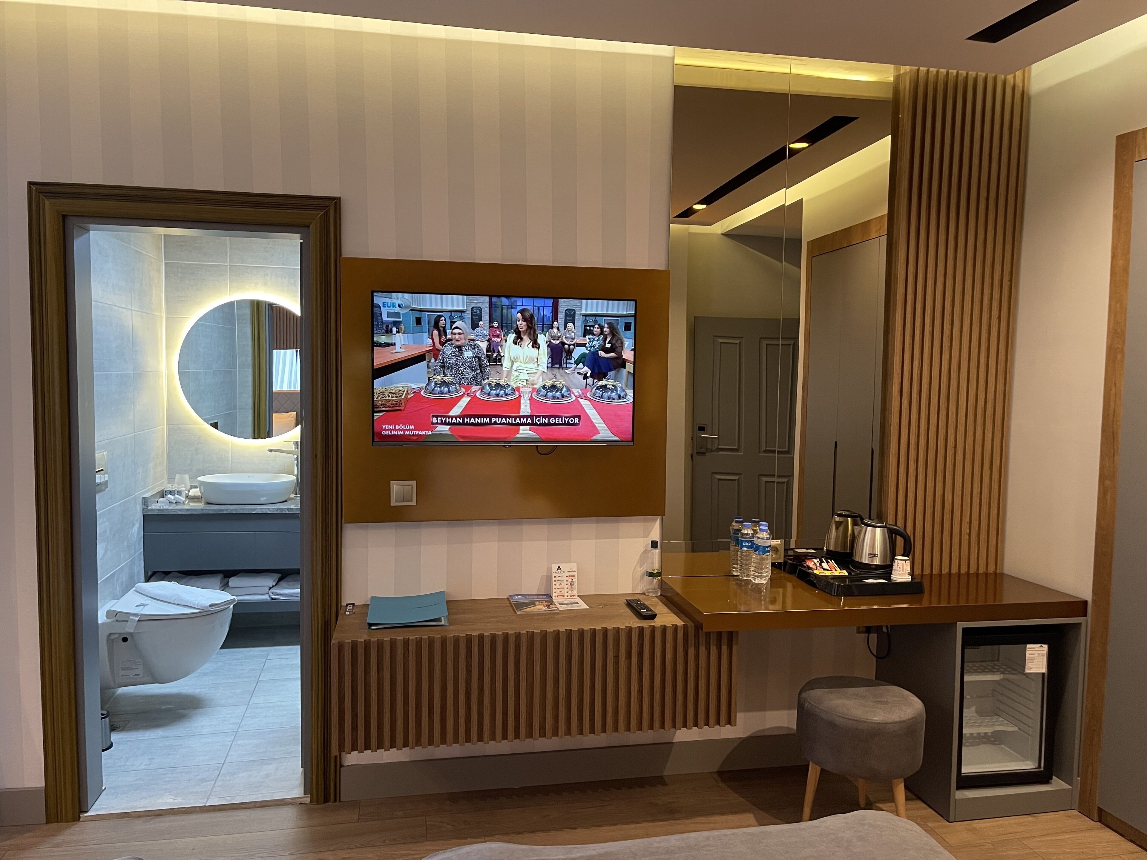 Family Triple Room | Minibar, in-room safe, desk, laptop workspace