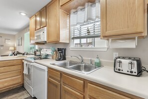 Condo, 2 Bedrooms | Private kitchen | Full-sized fridge, microwave, oven, stovetop