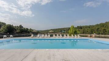 Condo, 2 habitaciones | Alberca | Alberca al aire libre