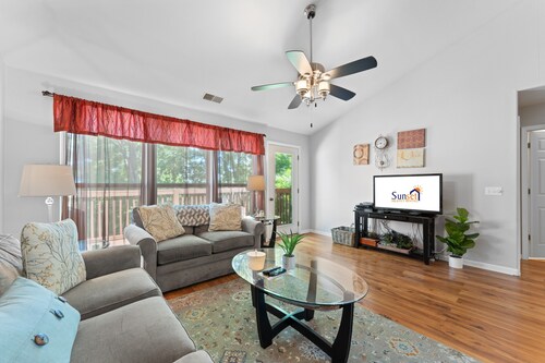 Heavenly Hideaway 2 Bedroom Condo by RedAwning