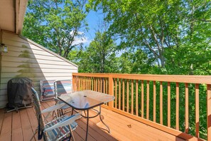 公寓客房, 2 間臥室 | 室外用餐