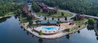 Heavenly Hideaway 2 Bedroom Condo by RedAwning