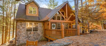 River's Creek 4 Bedroom Cabin by RedAwning
