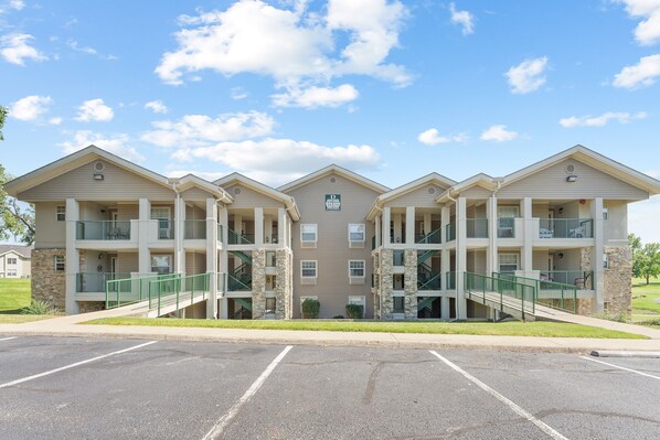 Condo, 2 Bedrooms | Exterior - Take A Holiday 2 Bedroom Condo by RedAwning (Branson)
