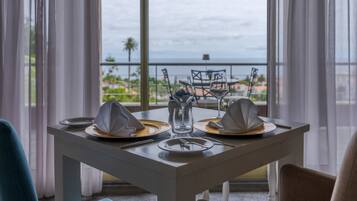 Breakfast, lunch, dinner served; Portuguese cuisine