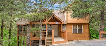 Mayberry Lodge 2 Bedroom Cabin by RedAwning