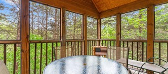 Mayberry Lodge 2 Bedroom Cabin by RedAwning