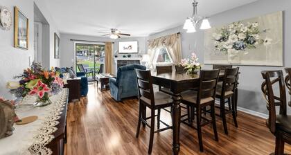 Dream Weaver 2 Bedroom Condo by RedAwning