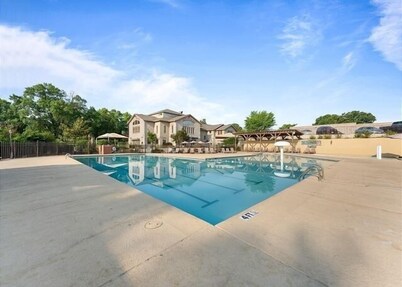 Dream Weaver 2 Bedroom Condo by RedAwning
