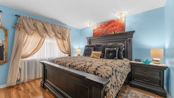 Condo, 2 Bedrooms | 2 bedrooms, free WiFi, bed sheets