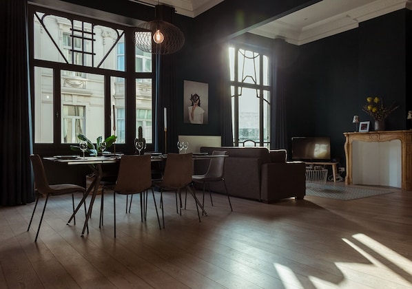 Superior Apartment, 3 Bedrooms, Balcony | Living area - Smartflats Design - Rubens (Antwerp)