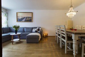 Family Apartment, 1 Bedroom, Garden view, Garden Area | Living area