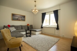 Family Apartment, 1 Bedroom, Garden view, Garden Area | Living area