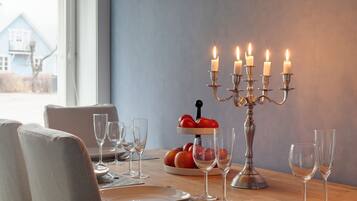 Family Apartment, 1 Bedroom, Garden view, Garden Area | Cuisine privée