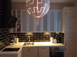 Comfort Studio, 1 Queen Bed, Garden View, Garden Area | Servicio a la habitación